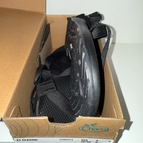 Chaco Women's Z1 Classic Sandals Size 8 Black NIB New Hiking Water Shoes - Picture 3 of 3